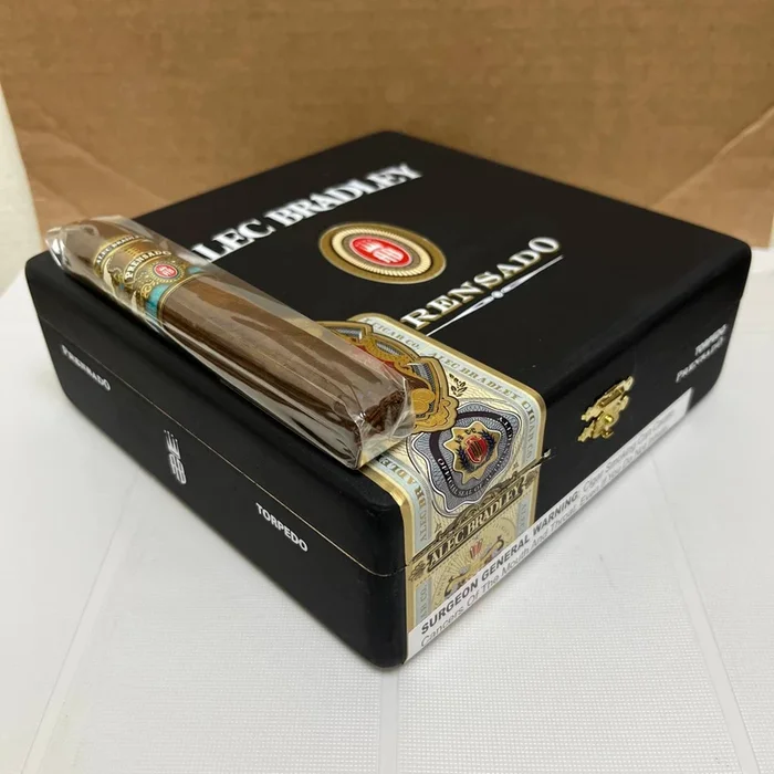 Alec Bradley Prensado Torpedo