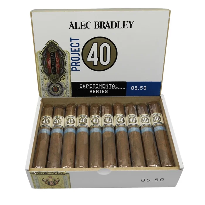 Alec Bradley – Project 40 – Robusto 05.50 – Box of 24 Cigars