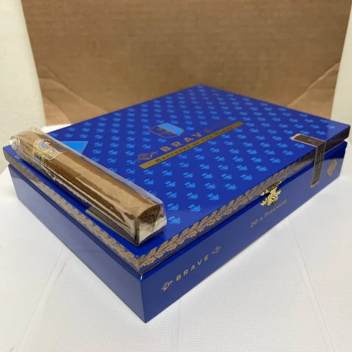 Casdagli Brothers of the Sabre Brave – Piramides