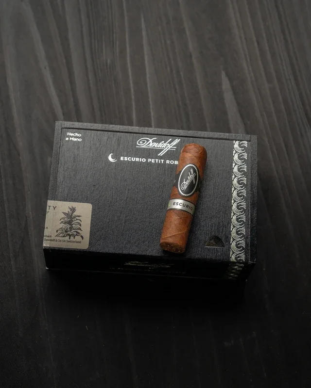 Davidoff Escurio Petit Robusto