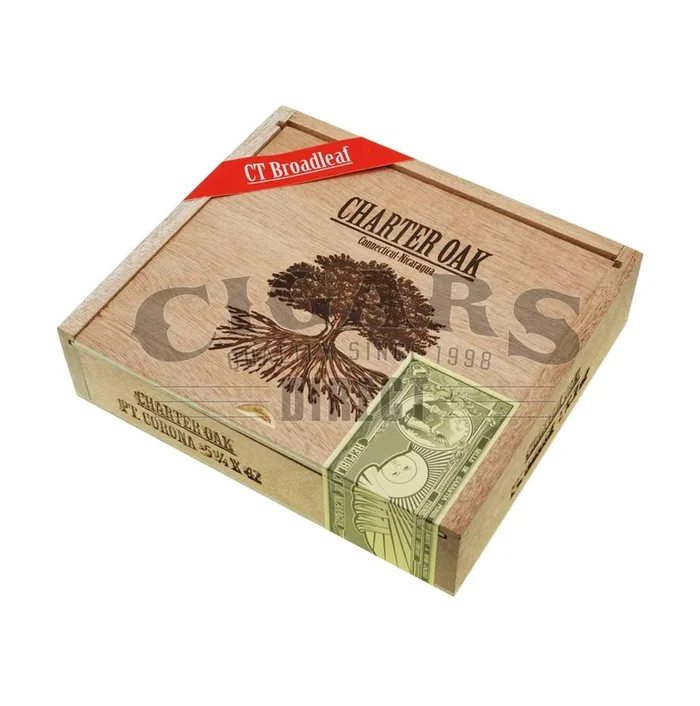 Foundation Charter Oak Maduro Petite Corona