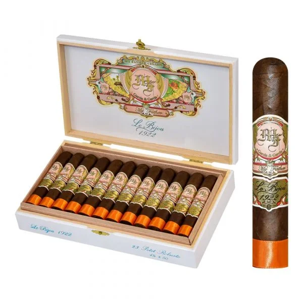 Le Bijou Petit Robusto