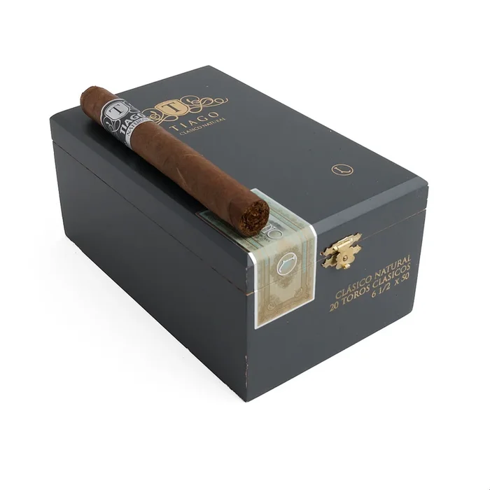 Luciano Tiago Clasico Natural Toro