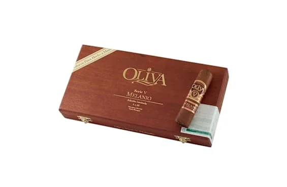 Oliva Serie V Melanio Nub