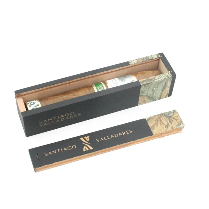 Oscar Valladares – Santiago Valladares – Hermoso – Single Boxed Cigar