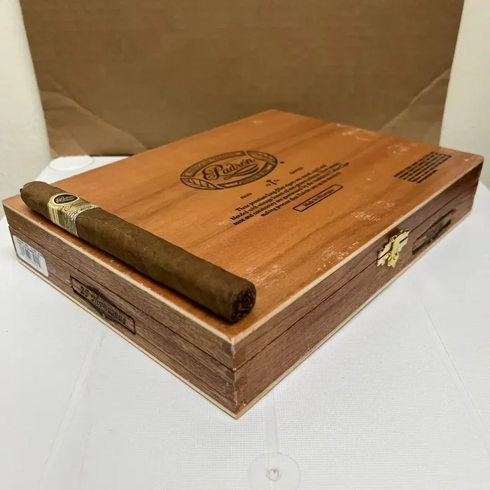 Padron 1964 Anniversary Monarca Lonsdale Natural