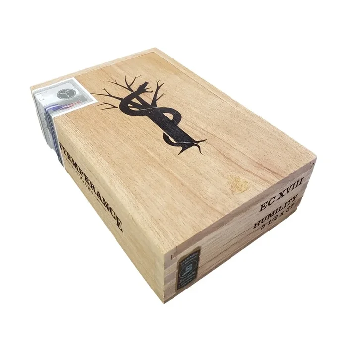 RoMa Craft Intemperance EC XVIII Humility Panatela